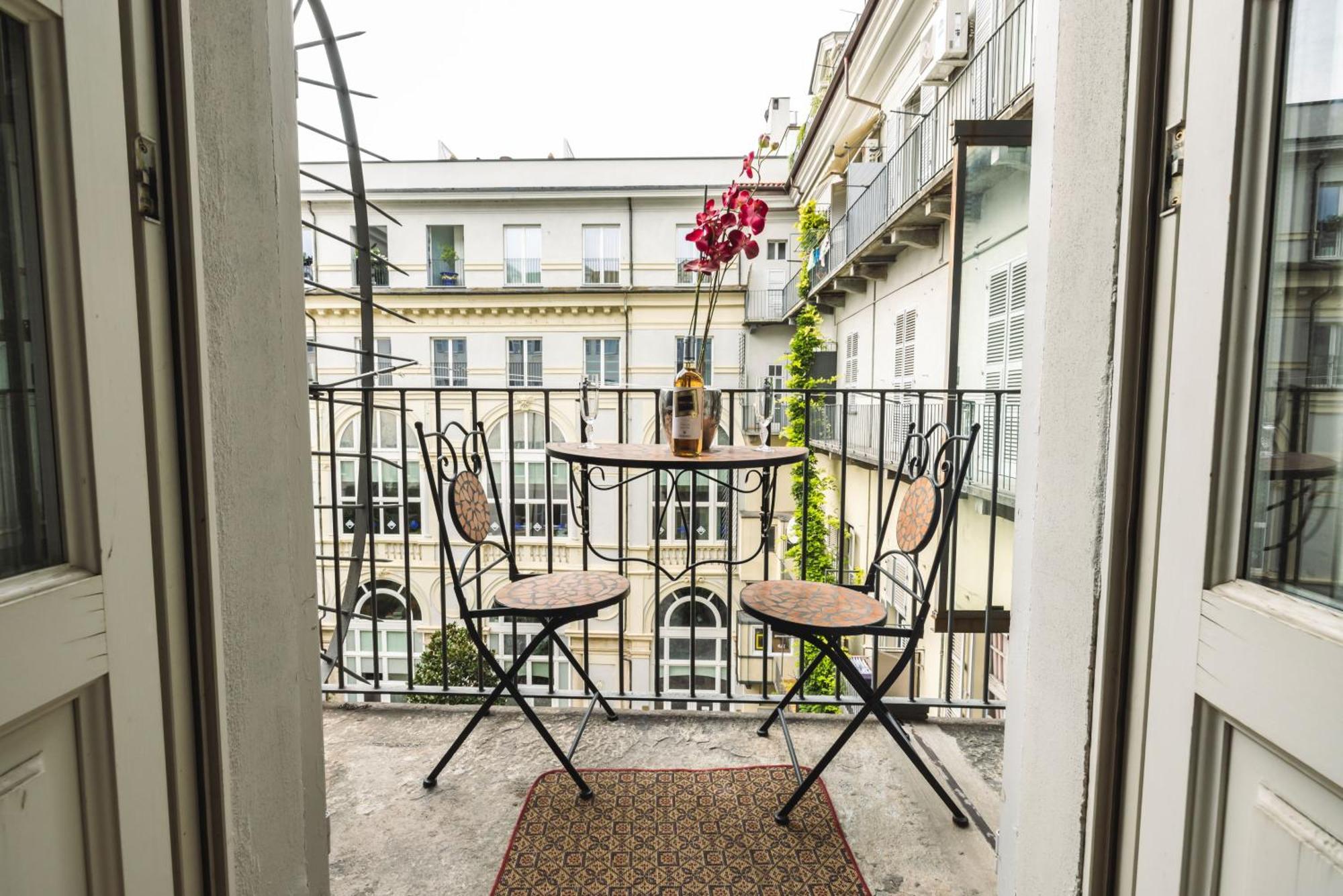 Ynh Bilo Sancarlo Museo Egizio Piazza San Carlo Apartment Turin Bagian luar foto